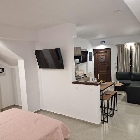 Το Στενάκι Apartment Skiathos Town Bagian luar foto