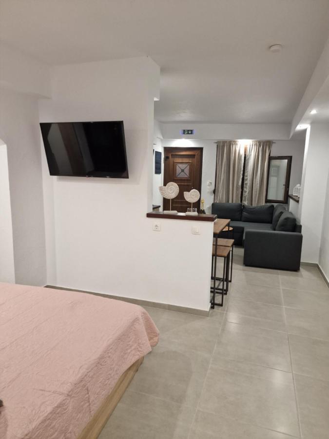 Το Στενάκι Apartment Skiathos Town Bagian luar foto