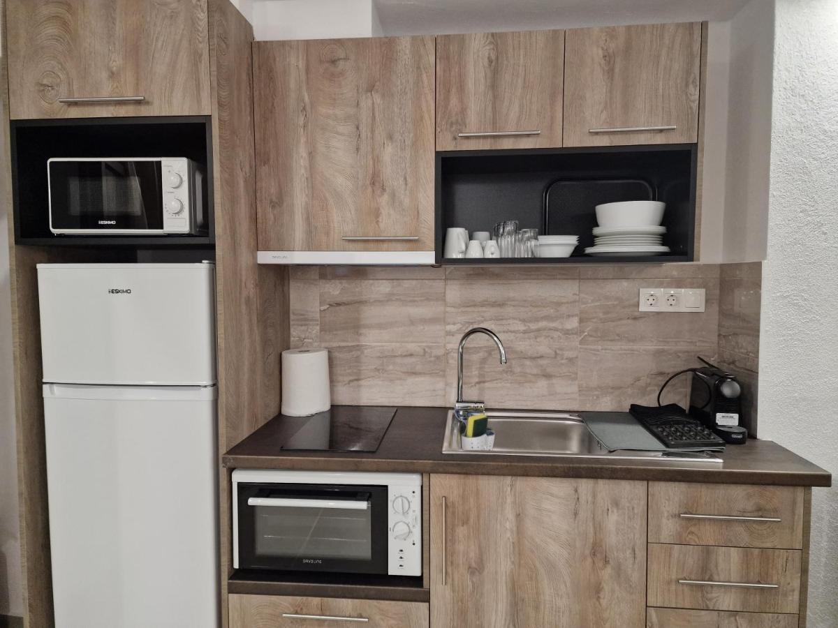 Το Στενάκι Apartment Skiathos Town Bagian luar foto
