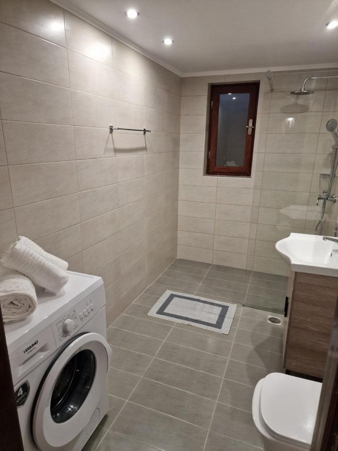 Το Στενάκι Apartment Skiathos Town Bagian luar foto